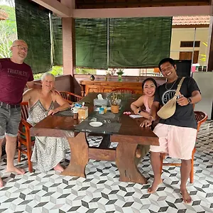 our-bali-homestay.ubudhotelsnow.com/